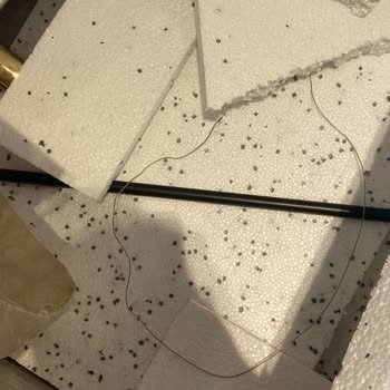 Enza Home Teslimat Süresi 21 Hafta Olan Halı Ve Teşhir Aydınlatma