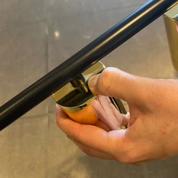 Enza Home Teslimat Süresi 21 Hafta Olan Halı Ve Teşhir Aydınlatma