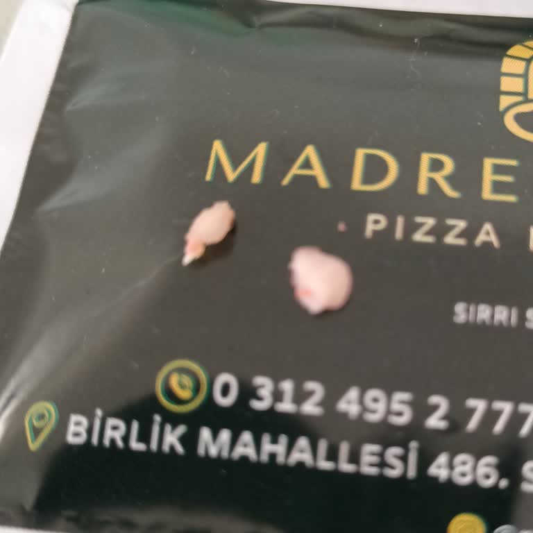 Başyazıcı Prebiyotik Sucuktan Kemikler Çıkıyor