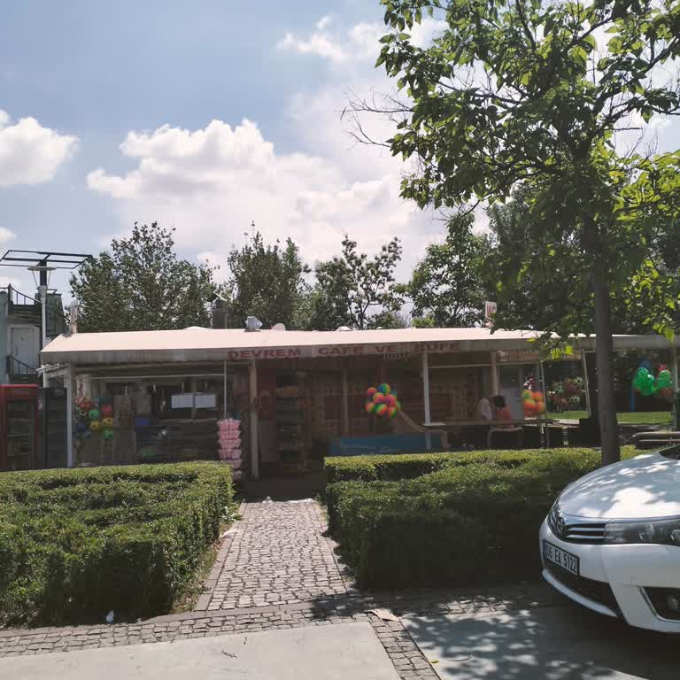 Devrem Büfe Ve Cafe (Sincan) Çocukların Günlerce Hazırlandığı Mezuniyet Eğlencesini Mahvetti!