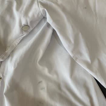 Mavi Pantolonun Etiketi Diğer Kıyafetlerimi Mahvetti