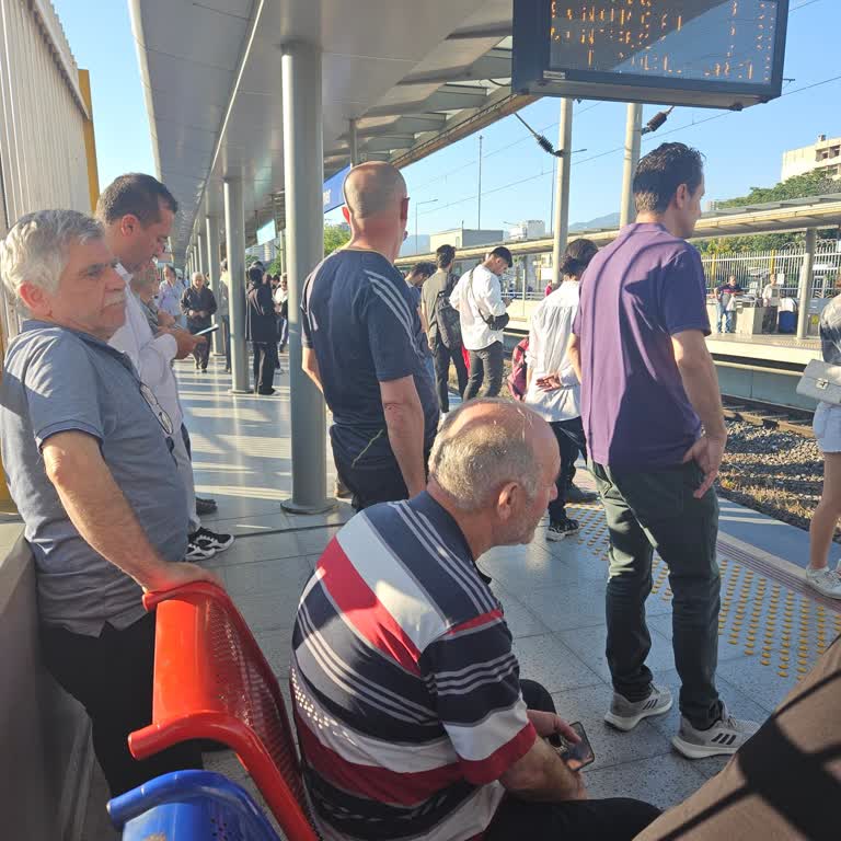 İzban Seferlerinin Tutarsızlığı Ve Anlamsızlığı