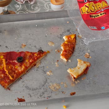 Superfresh Pizza Tanımlanamayan Madde.