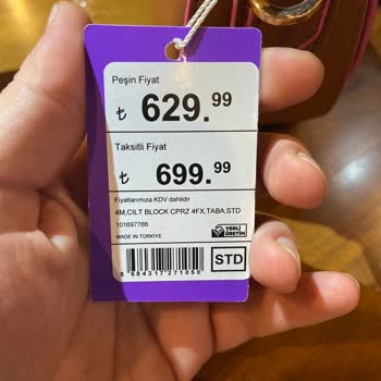 FLO Ayakkabı Etikette Başka Kasada Başka