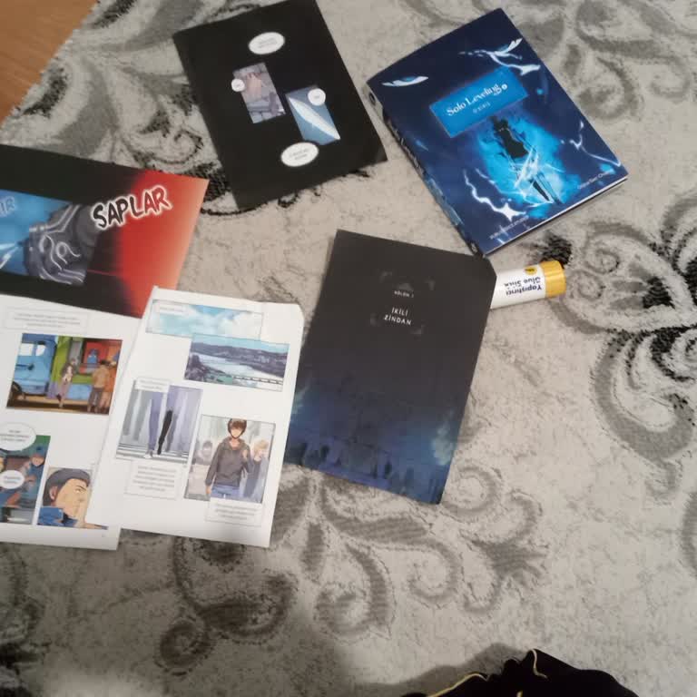 Komikseyler.com Solo Leveling Webtoon: Kalitesiz Kağıt Ve Dökülen Sayfalar...