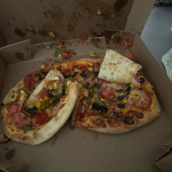 Domino's Pizza Kötü Bir Paket