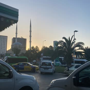Yeşilpınar BP McDonald's Çalışan Tavırları