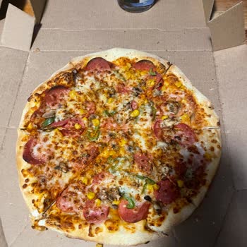 Kayışdağı Domino's Pizza Müşteriye Sundukları Kötü Pizzalar