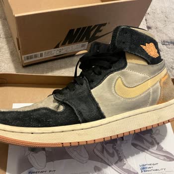 Saha Mağazacılık A. Ş. (Sneaks Up)