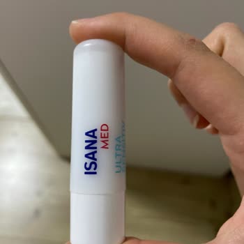 Rossmann İsana Markalı Dudak Balmı Beklenen Performansı Göstermiyor