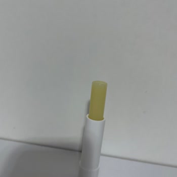 Rossmann İsana Markalı Dudak Balmı Beklenen Performansı Göstermiyor