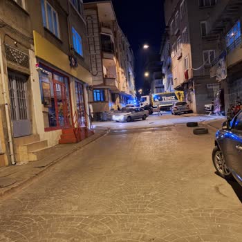 Esenler Belediyesi Ve Zabıta Müdürlüğü İş Yapmıyor Çalışmıyor.