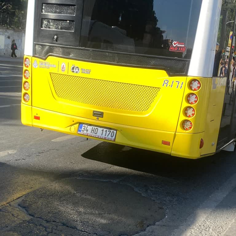 İBB - İstanbul Büyükşehir Belediyesi Şişli'de Otobüs Durağı Sorunları