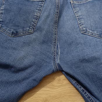 Koton Kısa Zamanda Yırtılan Pantolon