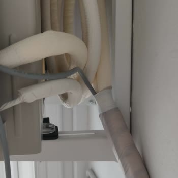 LG Service Technician Mishandles AC Installation, Demands Payment