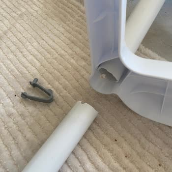 Kraft Mama Sandalyesi Durduk Yere Kırılan Ayak Sorunu