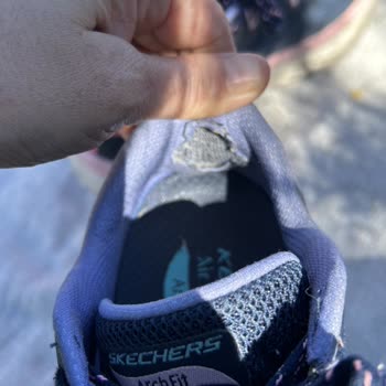 Kusur Kimde Skechers Hadi Sen Söyle