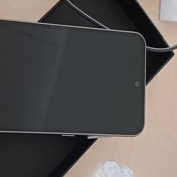 Hepsiburada'dan Alınan Hasarlı Cep Telefonu