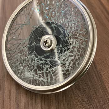 Korkmaz Mutfak Eşyaları Tencere Seti Cam Kapak Hasarı