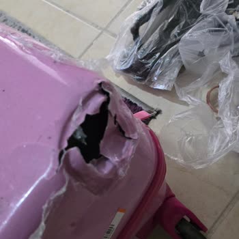 Sun Expres Mi Parçalanmış Valizimi Değiştirmedi!