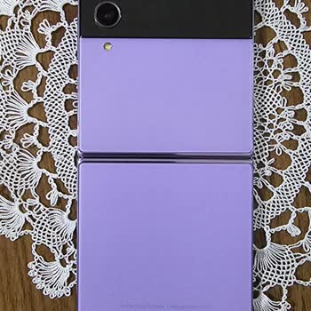 Samsung Z Flip 4 Katlanınca Kapanıyor