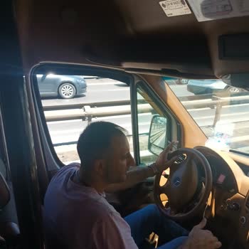 İstanbul Minibüsçüler Odası Sigara İçen Minibüs Şoförü