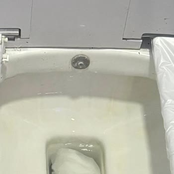 Opet Tuvaleti Aşırı Kirli!