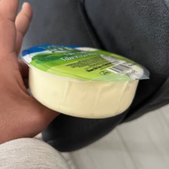 Şok Marketler Şok Marketten Aldığım Mis Kaşar Peynirinin İçinden Kıl Çıktı