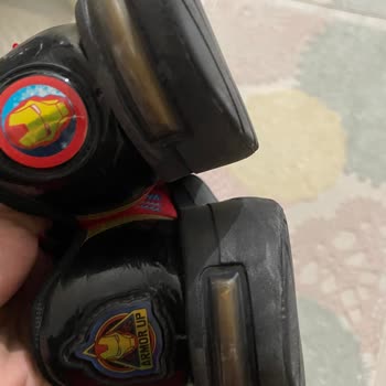 Adidas Ürünün Arkasında Durmadı