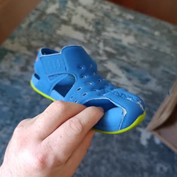 Skechers Marka Sandalet Yırtılma Sorunu