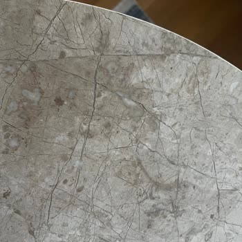 Orix Mobilya Geç Ve İki Kere Defolu Ürün Teslim Etti