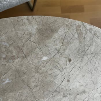 Orix Mobilya Geç Ve İki Kere Defolu Ürün Teslim Etti