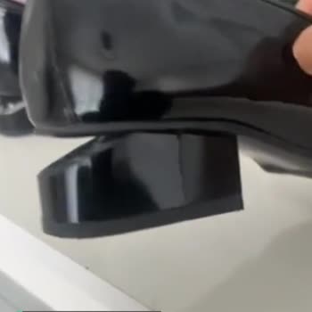 Derimod Ayakkabımın Topuğu Çatladı Ve Çıktı, Topuğundaki Metal Süs Düştü!