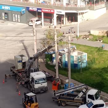 Dicle Elektrik Dağıtım Her Gün Elektrik Kesintilerinin Yaşanması