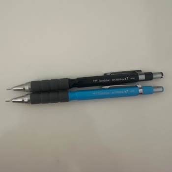 Tombow Marka Uçlu Kalemim Çok Çabuk Kırıldı