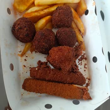 Tavuk Dünyası Hiç Memnun Kalmadım