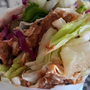 Komagene Çiğköfteden Karınca Çıktı