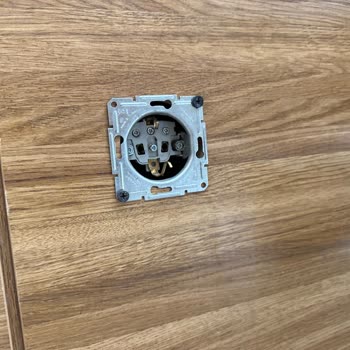Liv Hospital Açıktaki Priz Nedeniyle Çocuğumu Elektrik Çarptı