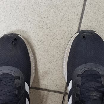 Adidas Ayakkabının Sorunlu Olması