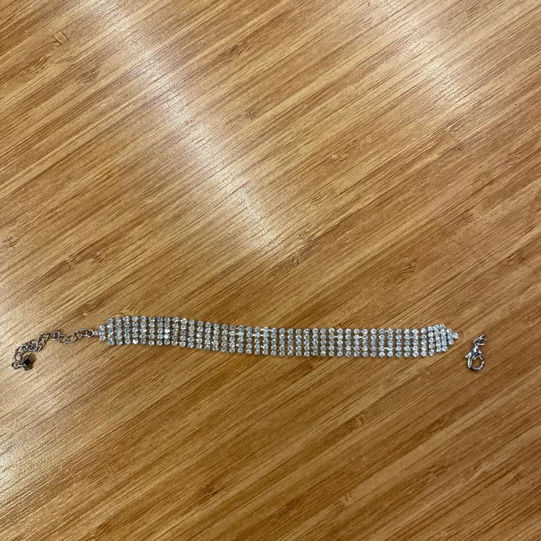 Tchibo Bracelet Broke Quickly, Store Refused Return Without Receipt