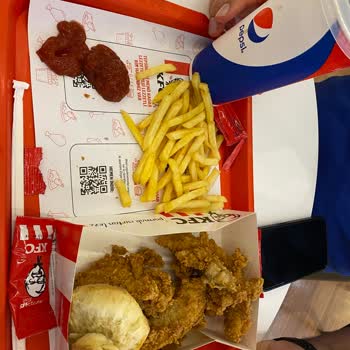 KFC Eksik Ürün Fazla Para