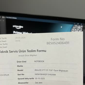 Monster Notebook 20 Günde Yüzeyde Aşınma, Cılız Ekran Çerçevesi