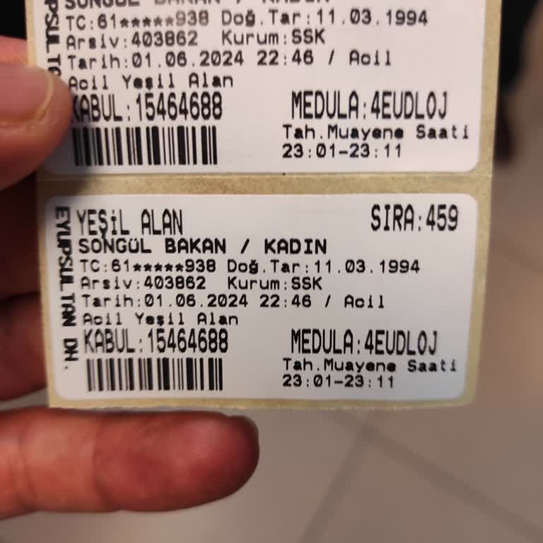 Eyüpsultan Devlet Hastanesi Acilde Mağdur Oluyoruz