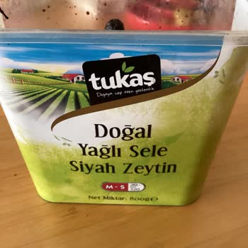 Tukaş Doğal Yağlı Sele Siyah Zeytin Ürünü Metalik Tat.