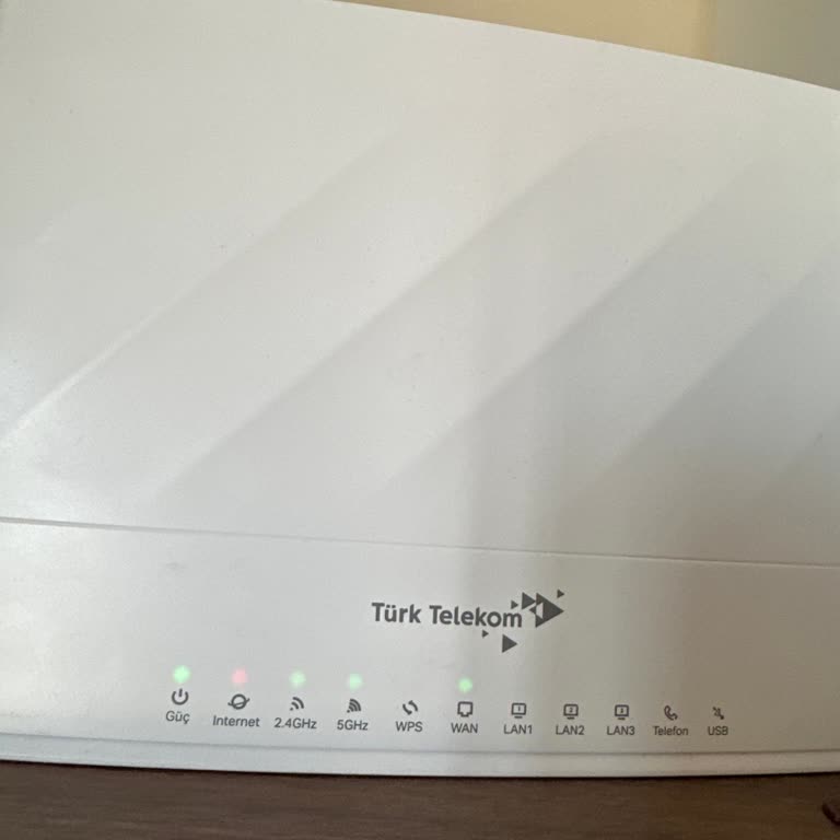 Vodafone Net Hizmet Sağlamıyor Müşteri Temsilcisi İle De Görüştürmüyor