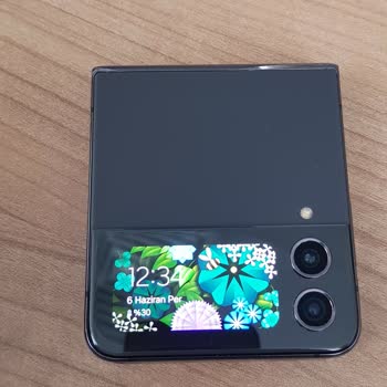 Samsung Galaxy Z Flip 4 Telefon Kapandı Açılmıyor!