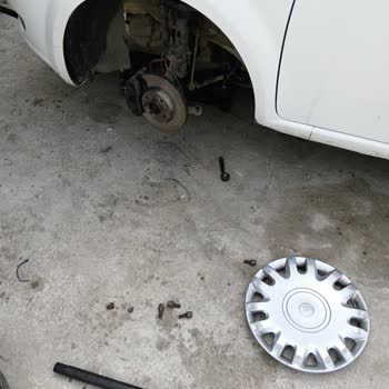 N. A. R. Uzman Otomotiv Büyükçekmece Ve Bosch Car Servis İnanılmaz