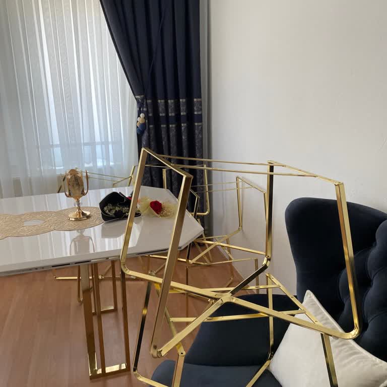 Pierre Loti Mobilya Sandalyeler Nerede Dönüş Yapılmıyor