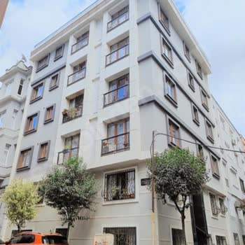 Türk Telekom Fiber Santral Kutusu Uygunsuz Yerde.