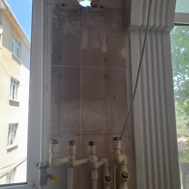 Ferroli Firması Personeli Kombimizi Çöpe Attı